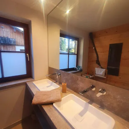 Sennhuette Mit Zirbensauna Und Neuem Xl Bad